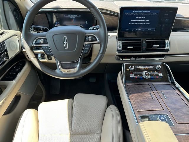Used 2022 Lincoln Navigator Reserve image 20