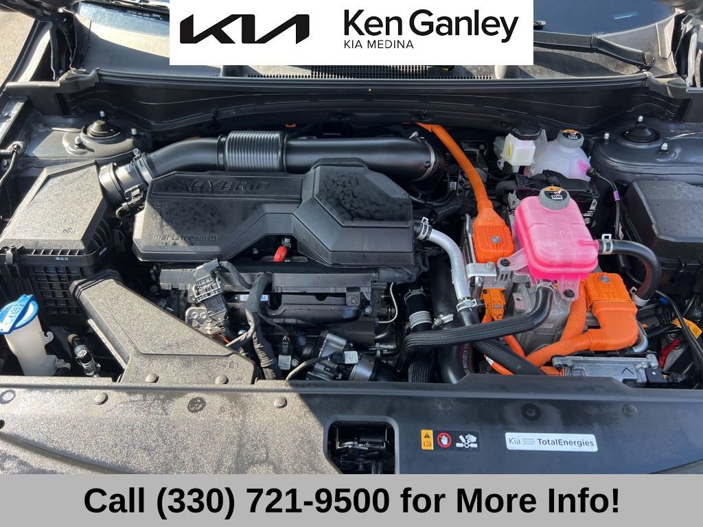 Certified 2025 Kia Sportage LX image 58