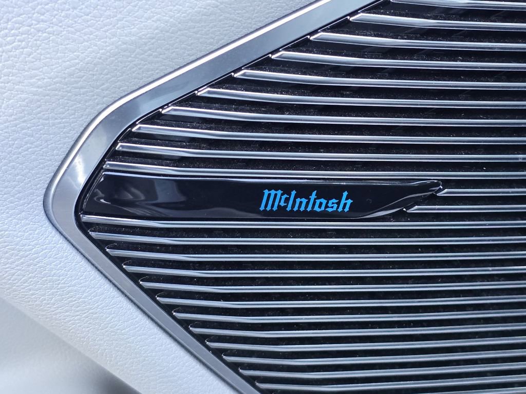 Used 2023 Jeep Grand Cherokee Overland image 15