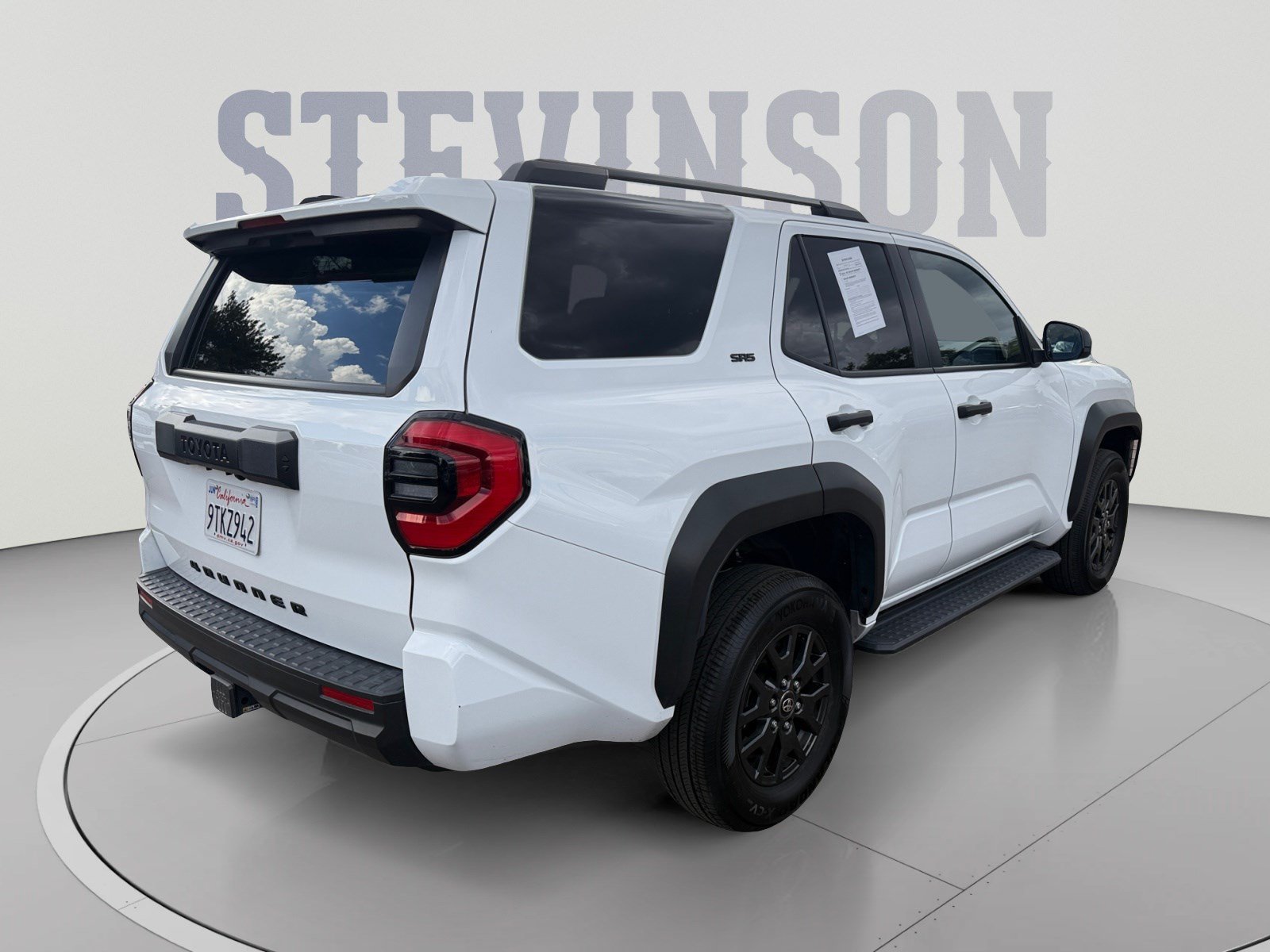Certified 2025 Toyota 4Runner SR5 AWD/4WD image 5