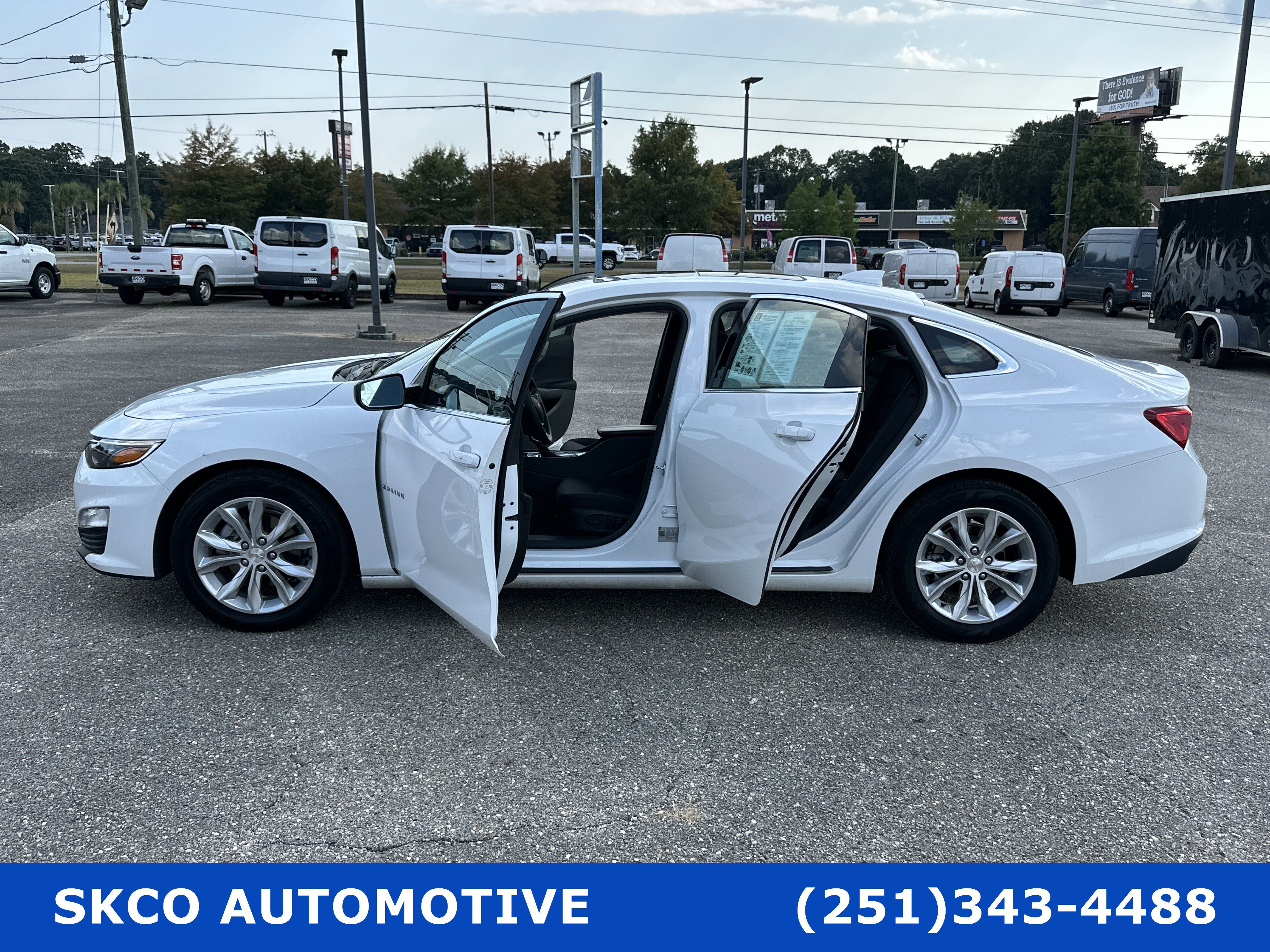 Used 2024 Chevrolet Malibu LT image 30