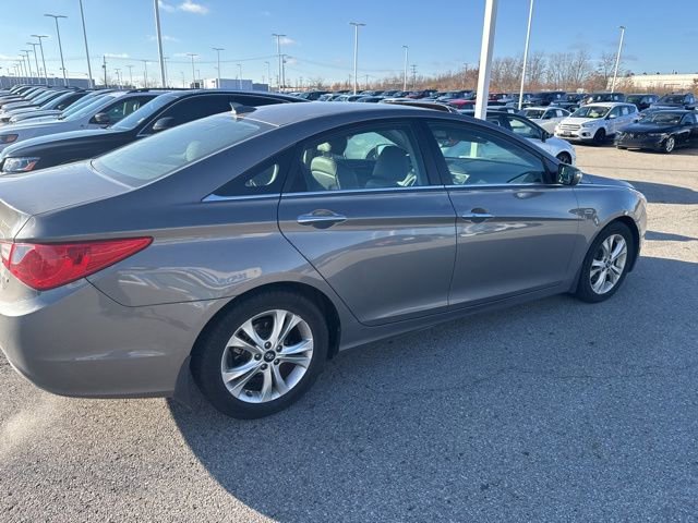 Used 2013 Hyundai Sonata Limited image 2