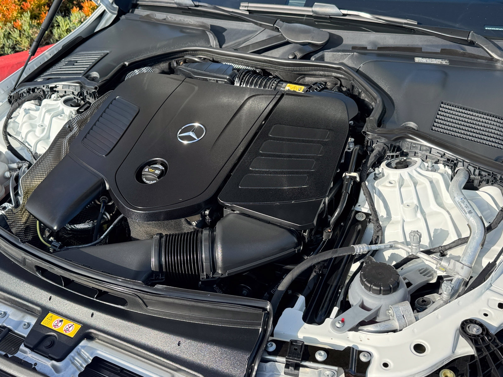 Used 2025 Mercedes-Benz C 300 Sedan image 6