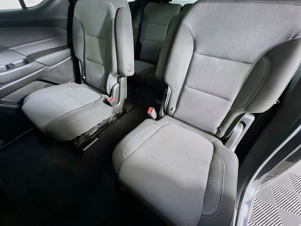Used 2023 Chevrolet Traverse LT w/ Midnight/Sport Edition AWD/4WD image 23