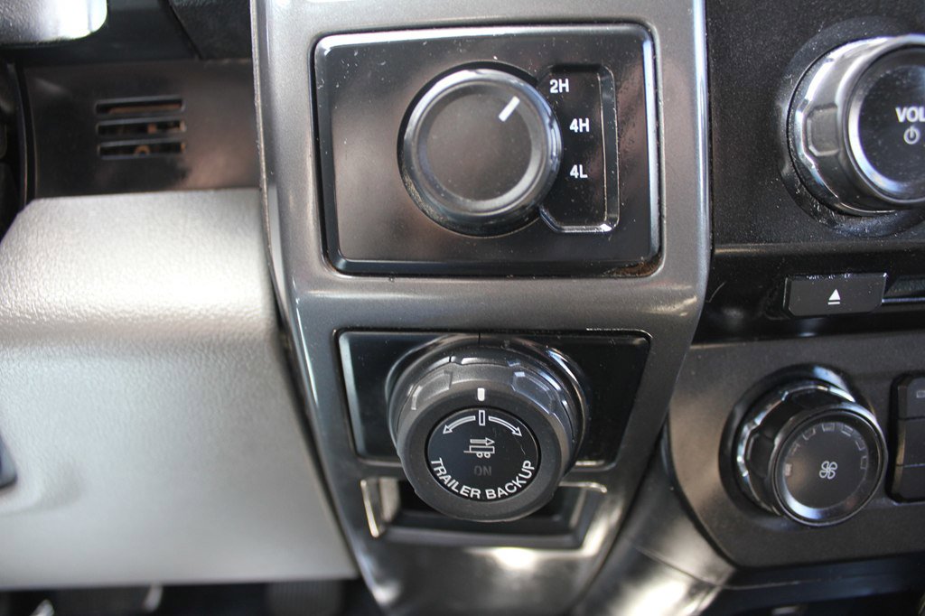 Used 2017 Ford F150 XLT w/ Trailer Tow Package image 21