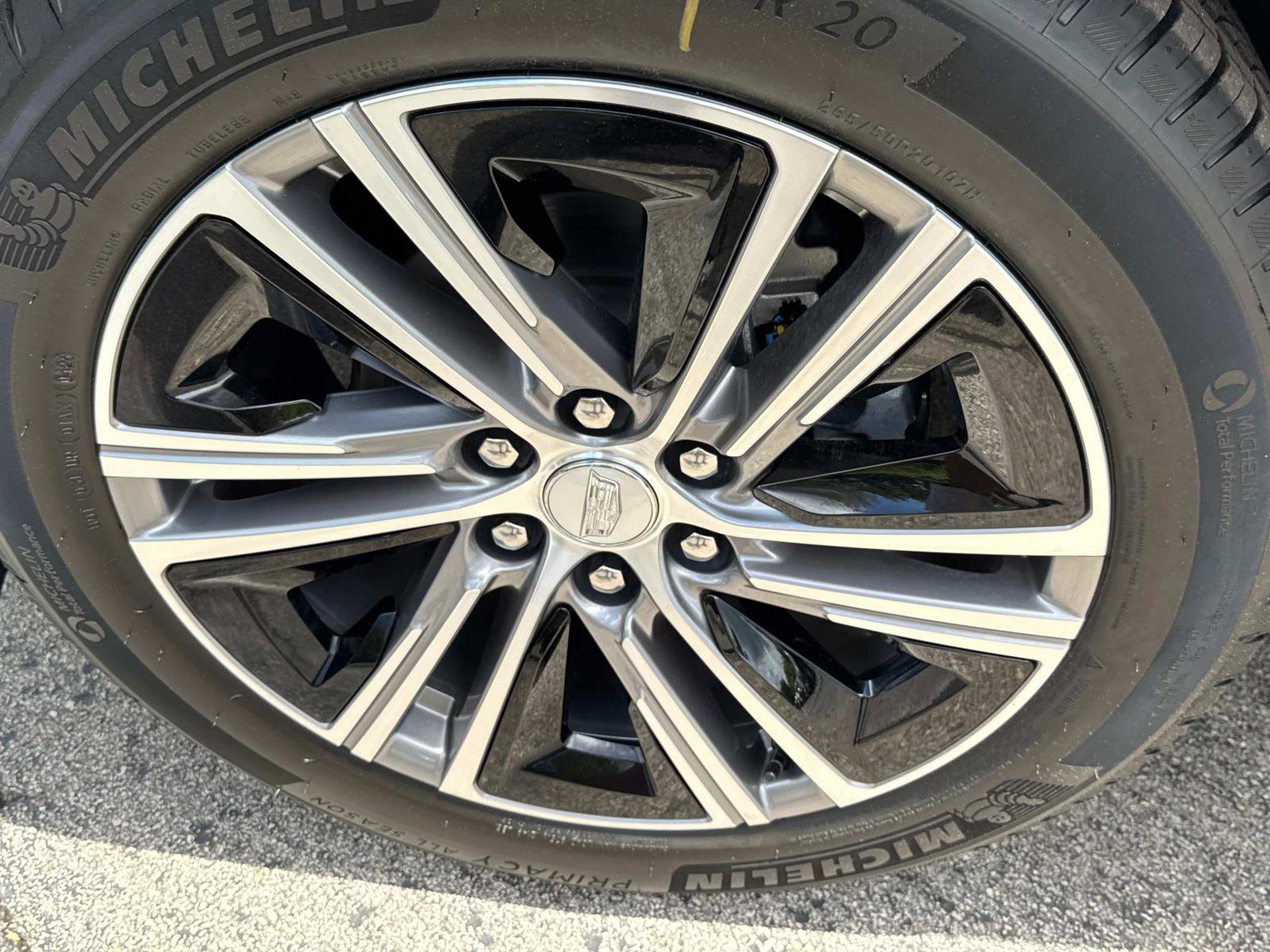 New 2025 Cadillac Lyriq Luxury image 10