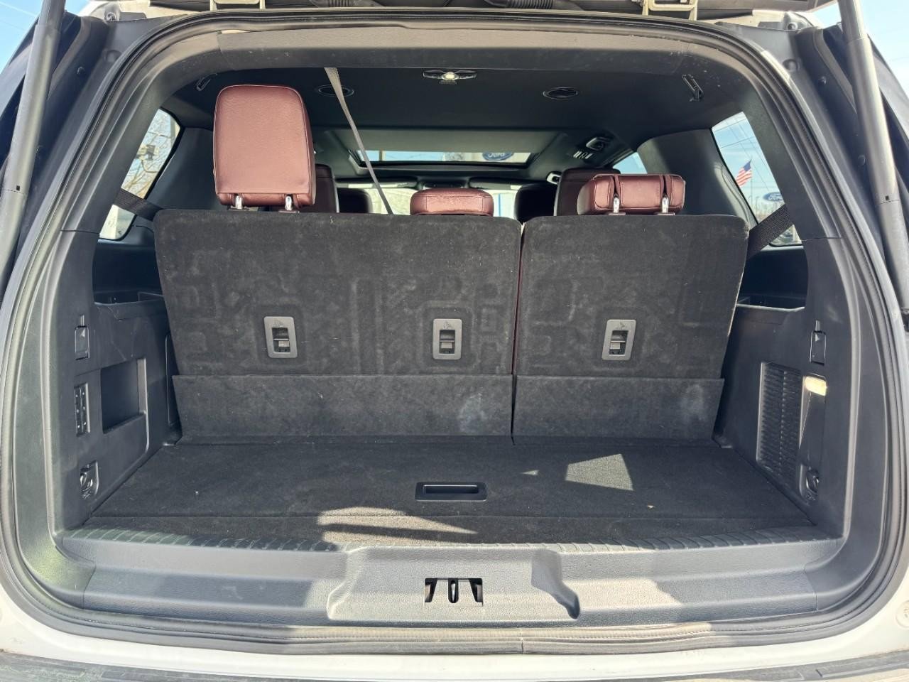 Used 2022 Ford Expedition Limited image 6