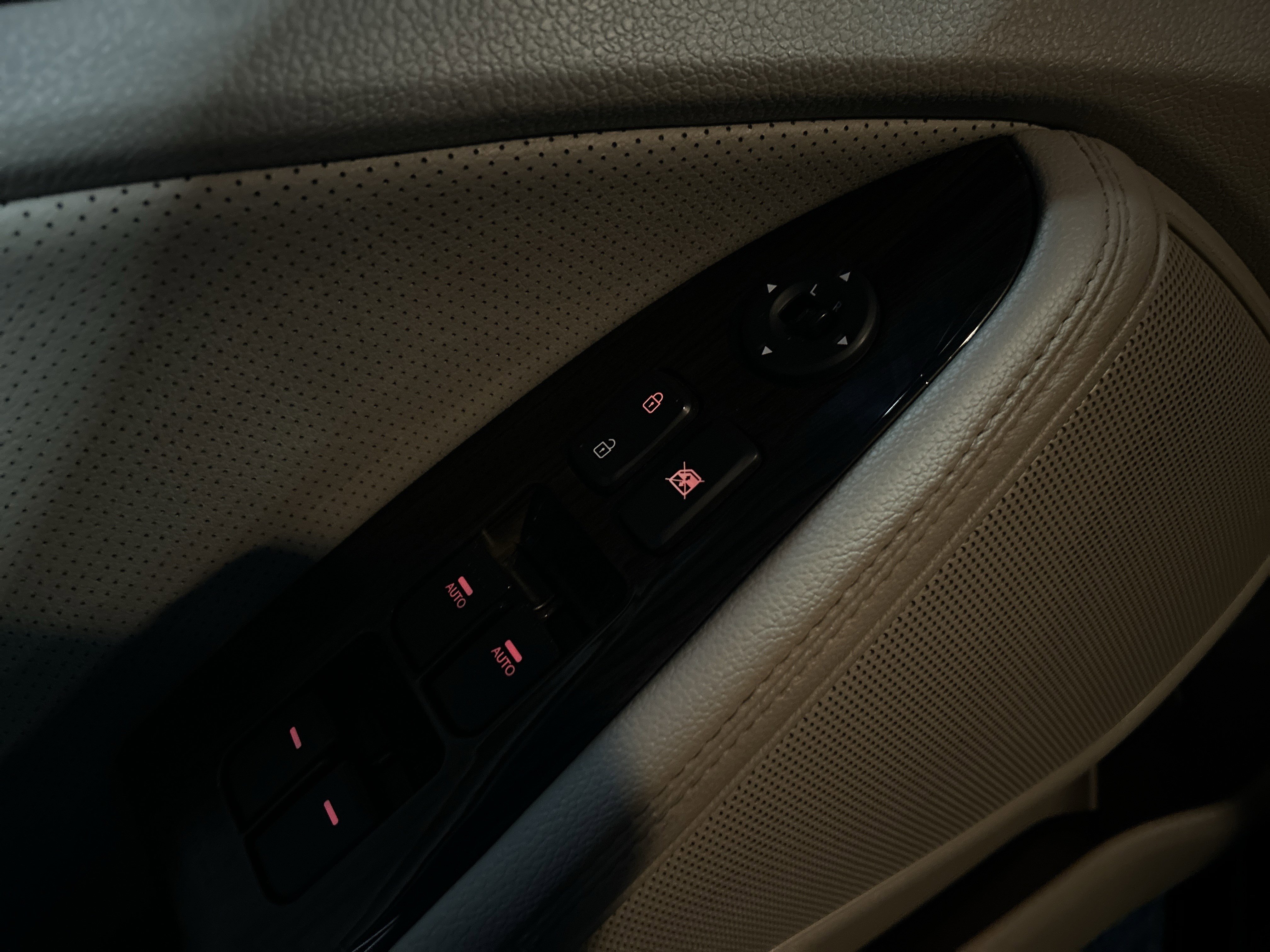 Used 2014 Kia Optima EX image 23