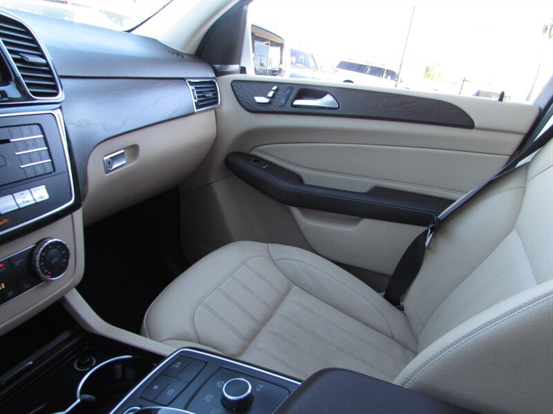 Used 2018 Mercedes-Benz GLE 350 4MATIC image 11