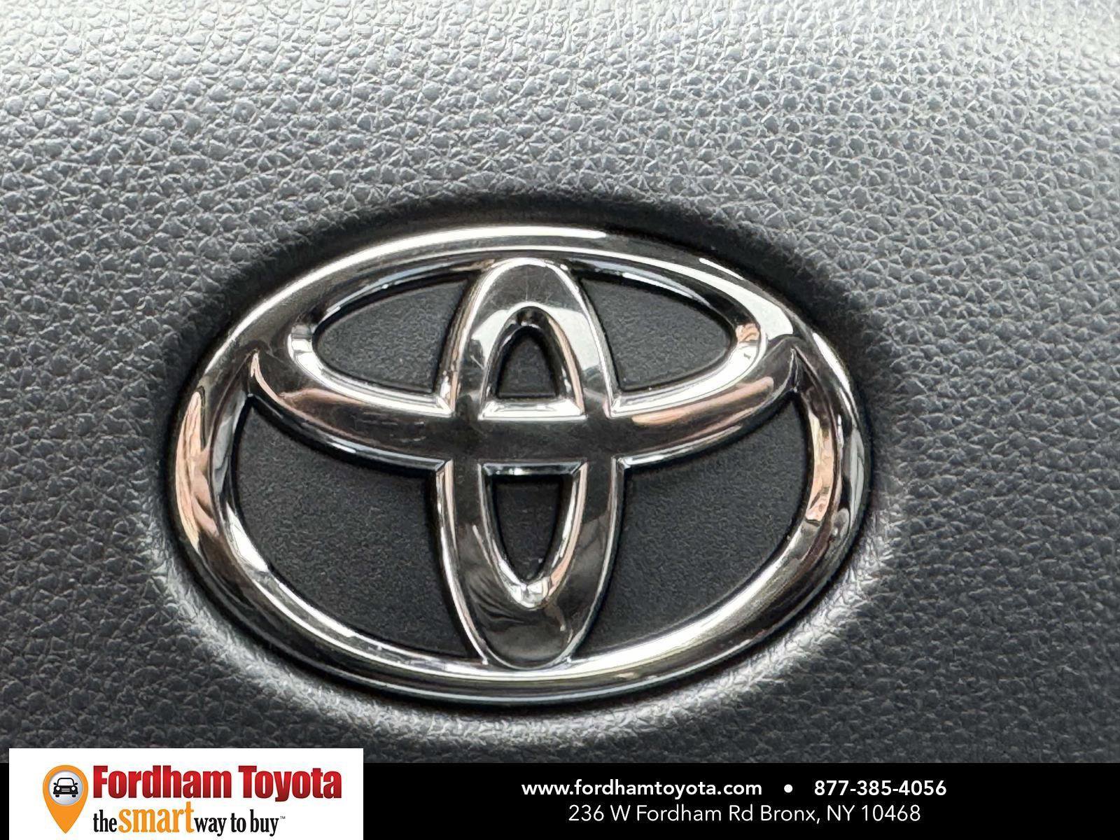 Used 2023 Toyota Highlander XLE image 34