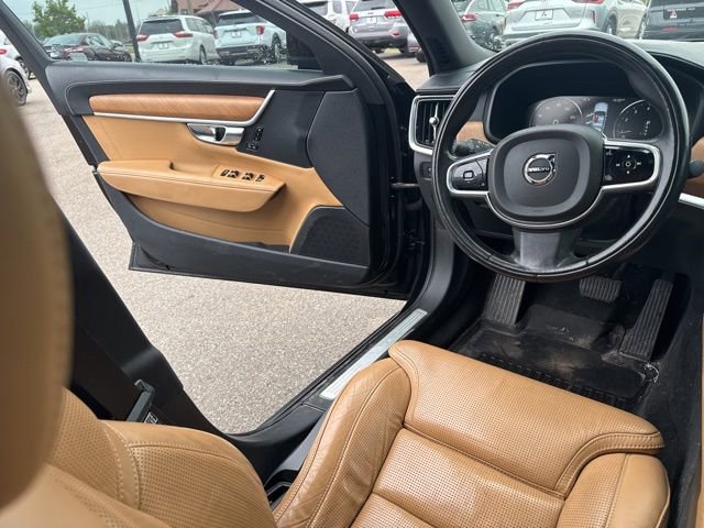 Used 2017 Volvo S90 T6 Inscription w/ Climate Package image 17