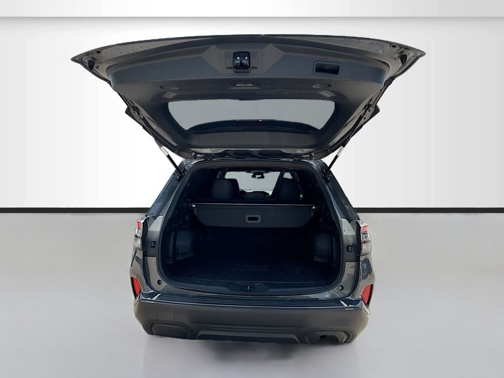 Used 2025 Subaru Forester Premium AWD/4WD image 26