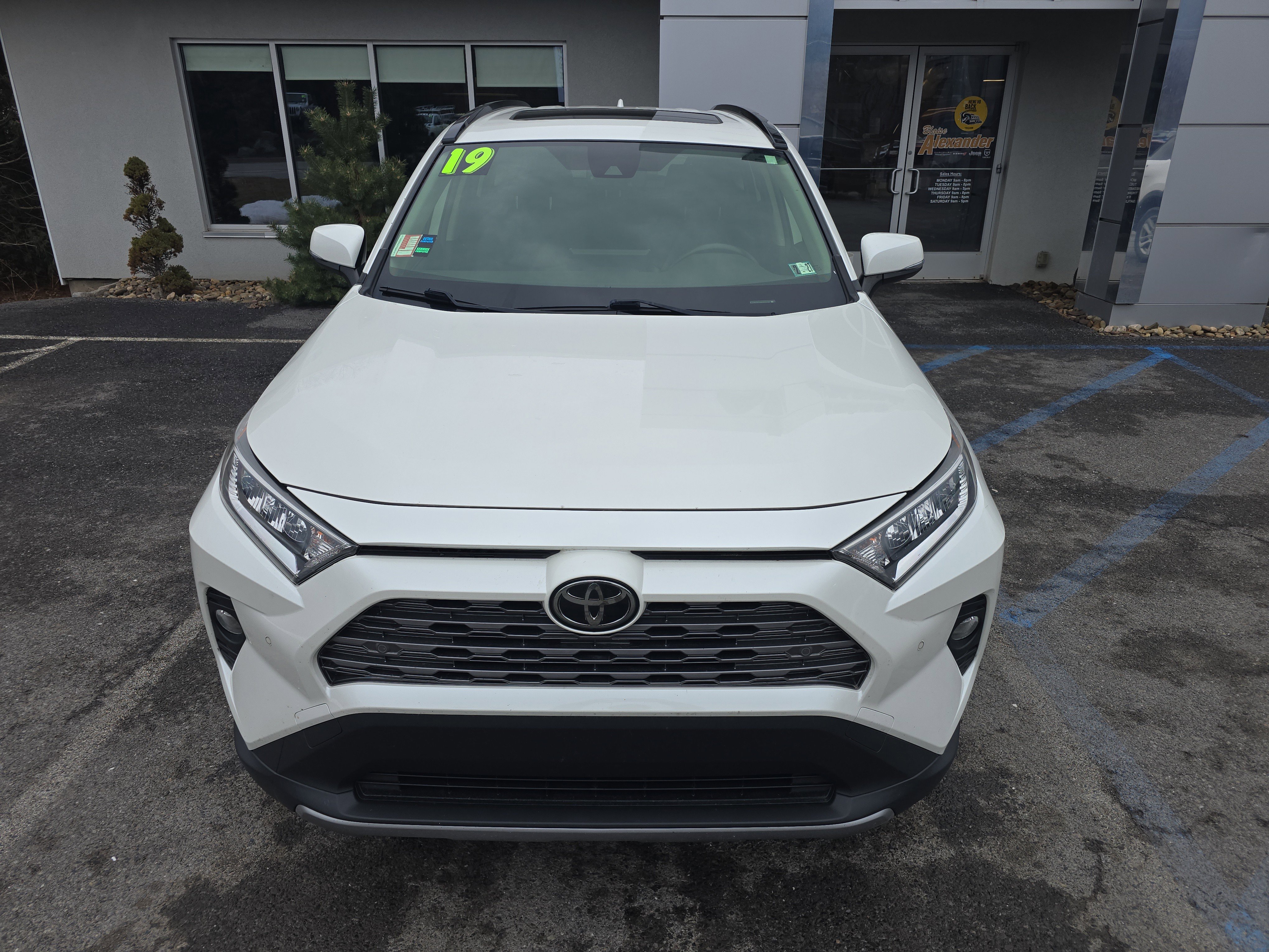 Used 2019 Toyota RAV4 Limited w/ All Weather Liner Package image 9