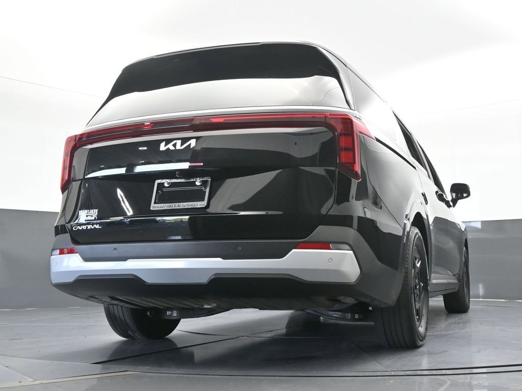 Used 2025 Kia Carnival image 57