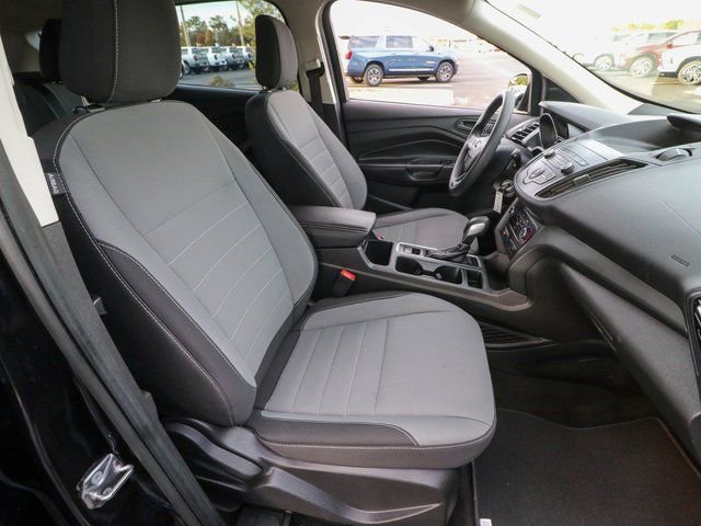Used 2019 Ford Escape S image 22
