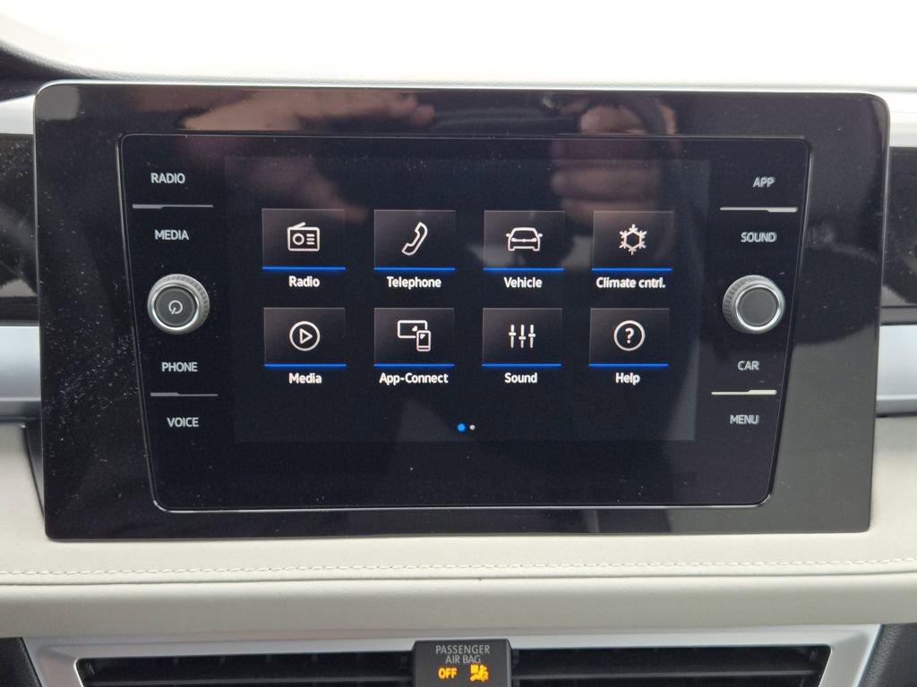 New 2026 Volkswagen Taos SE image 14