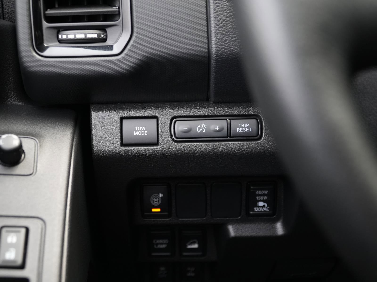 Used 2024 Nissan Frontier PRO-4X w/ Pro Premium Package image 30