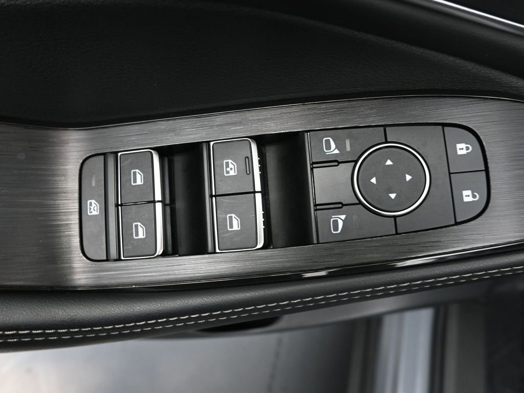 Used 2023 Nissan Rogue Platinum image 31