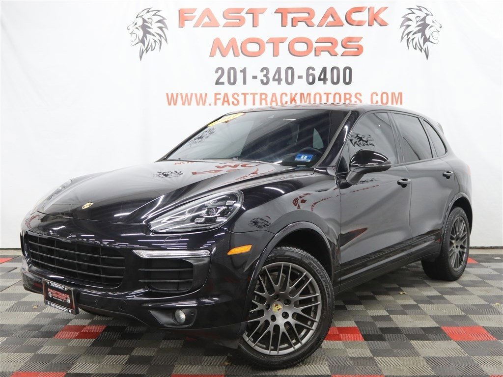 Used 2017 Porsche Cayenne Platinum Edition AWD/4WD image 1