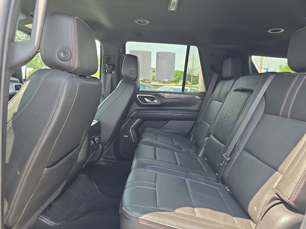 Used 2022 Chevrolet Tahoe RST w/ Luxury Package image 17