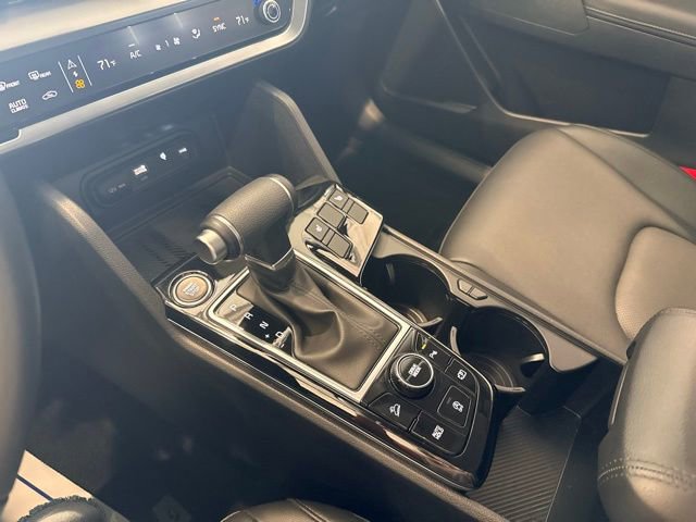 Used 2025 Kia Sportage EX image 28
