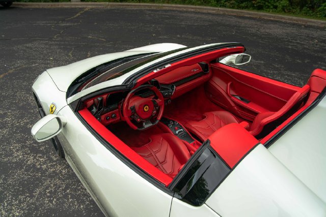 Used 2014 Ferrari 458 Spider RWD image 38