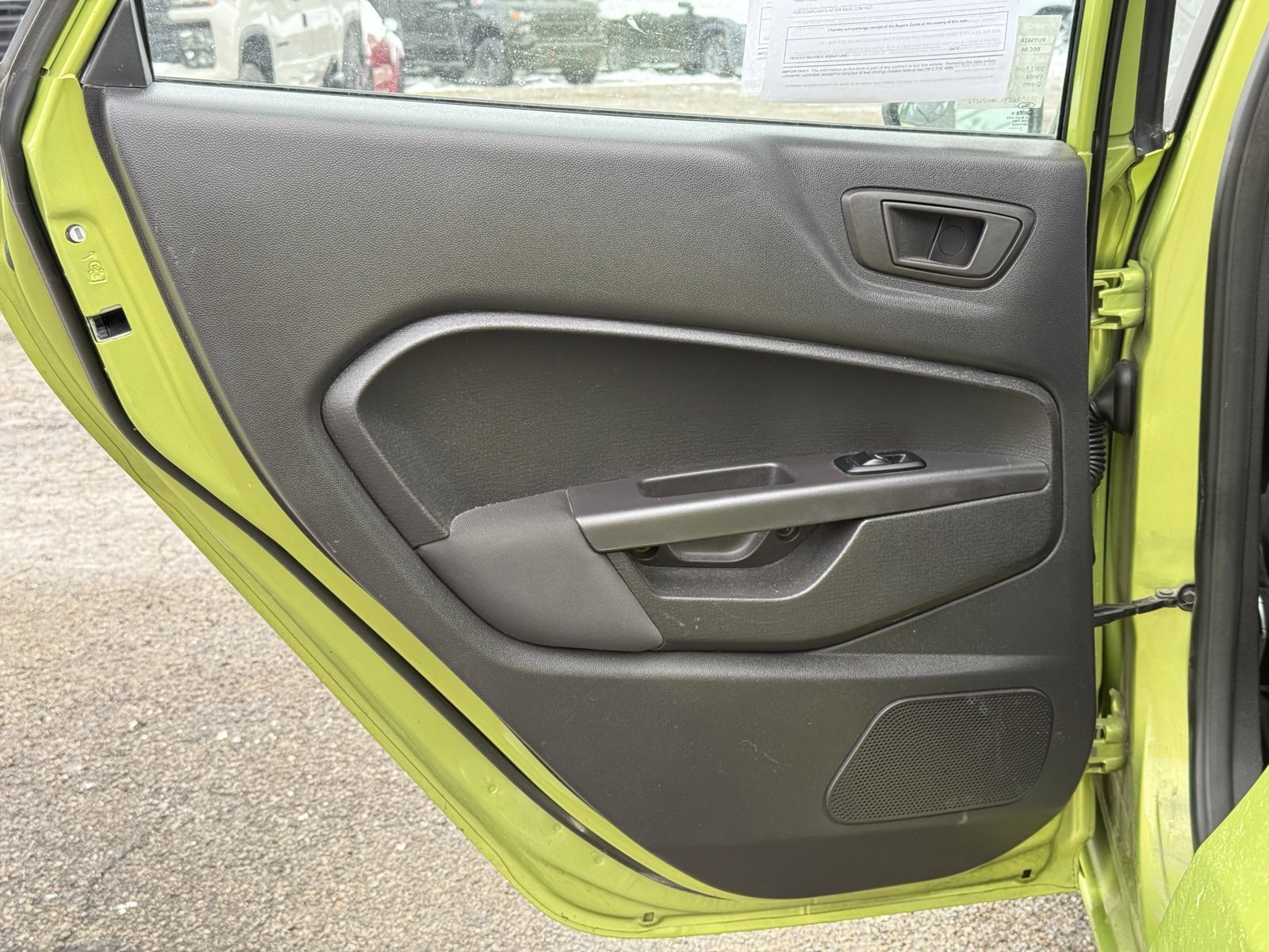 Used 2012 Ford Fiesta SE image 19