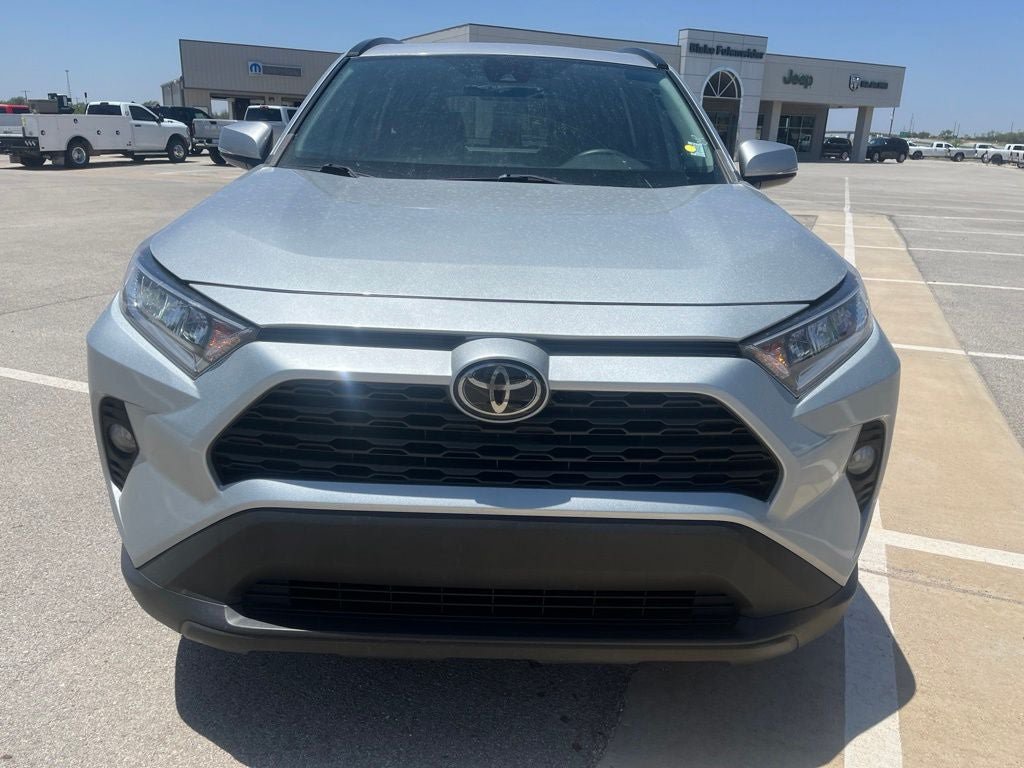 Used 2021 Toyota RAV4 XLE w/ Convenience Package FWD image 8