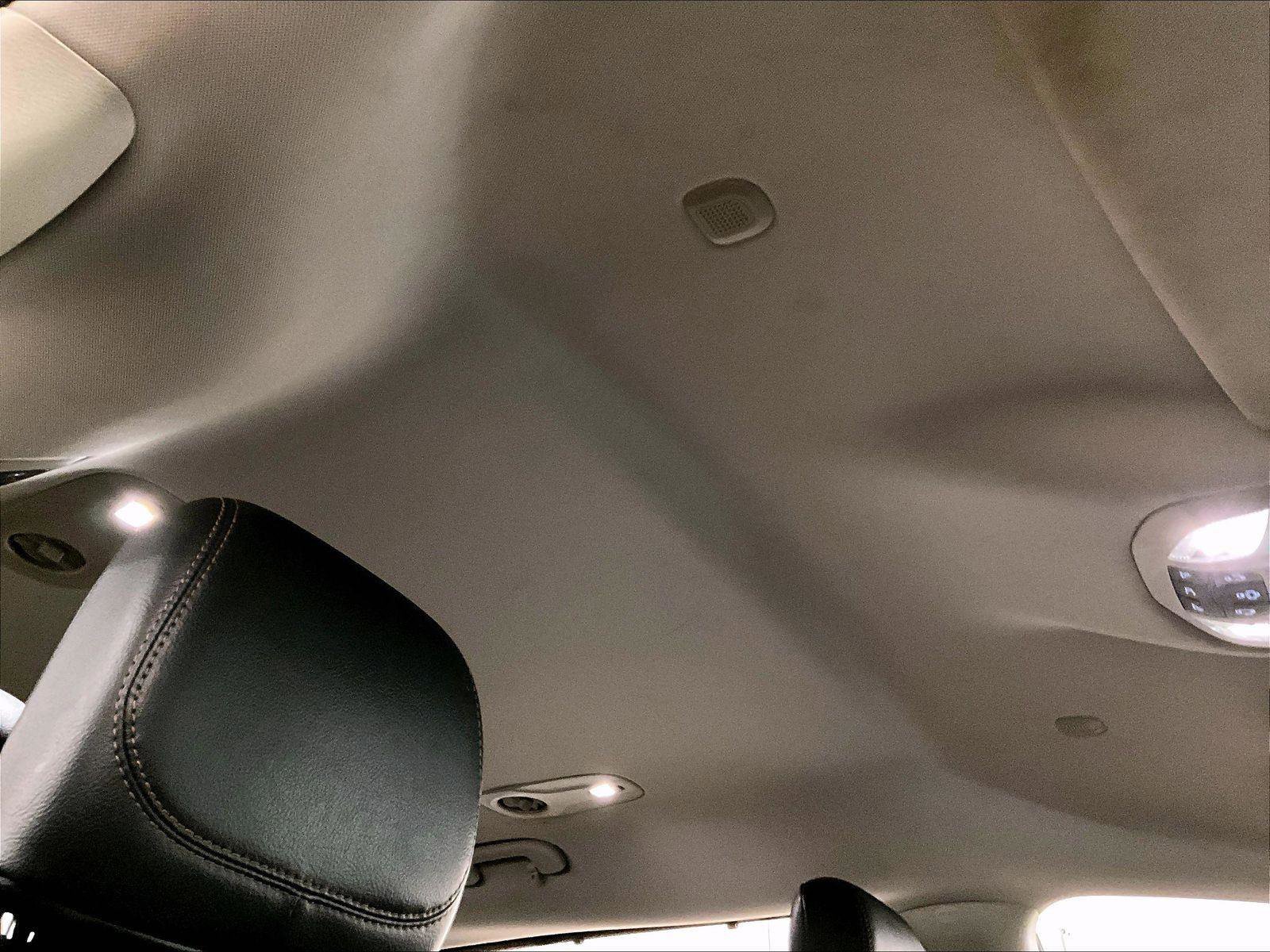 Used 2017 Chrysler Pacifica Touring-L w/ 13 Speaker Alpine Sound Group image 21