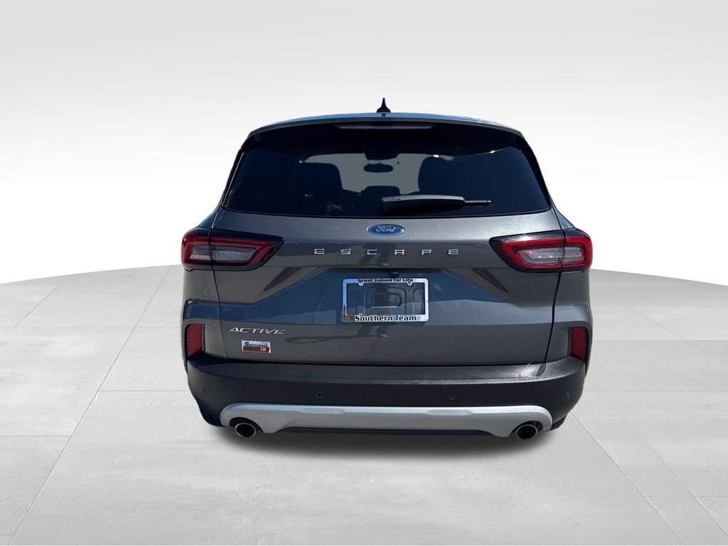 Used 2023 Ford Escape Active w/ Tech Pack #1 FWD image 5