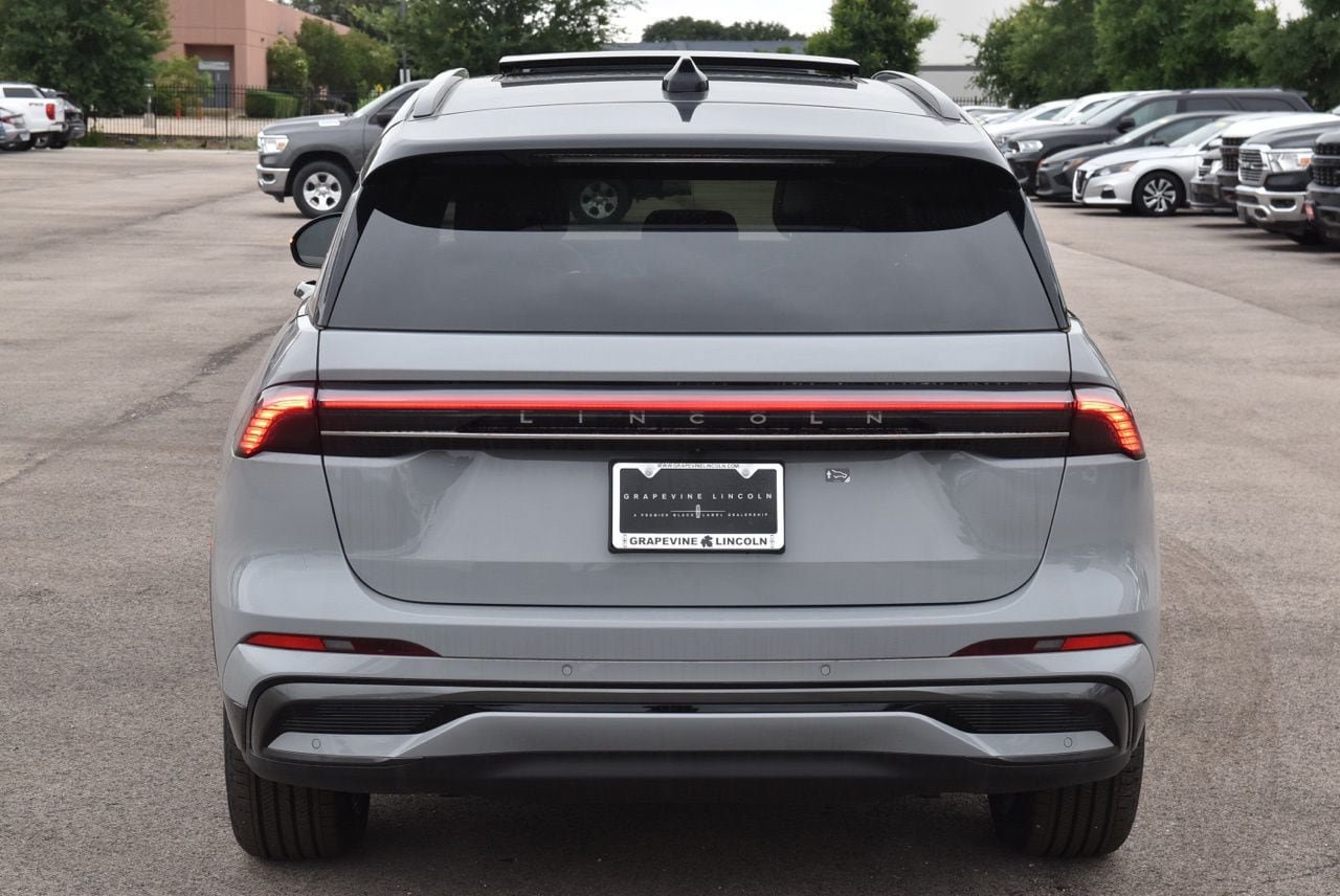 New 2026 Lincoln Nautilus Reserve w/ Jet Appearance Package AWD/4WD image 15