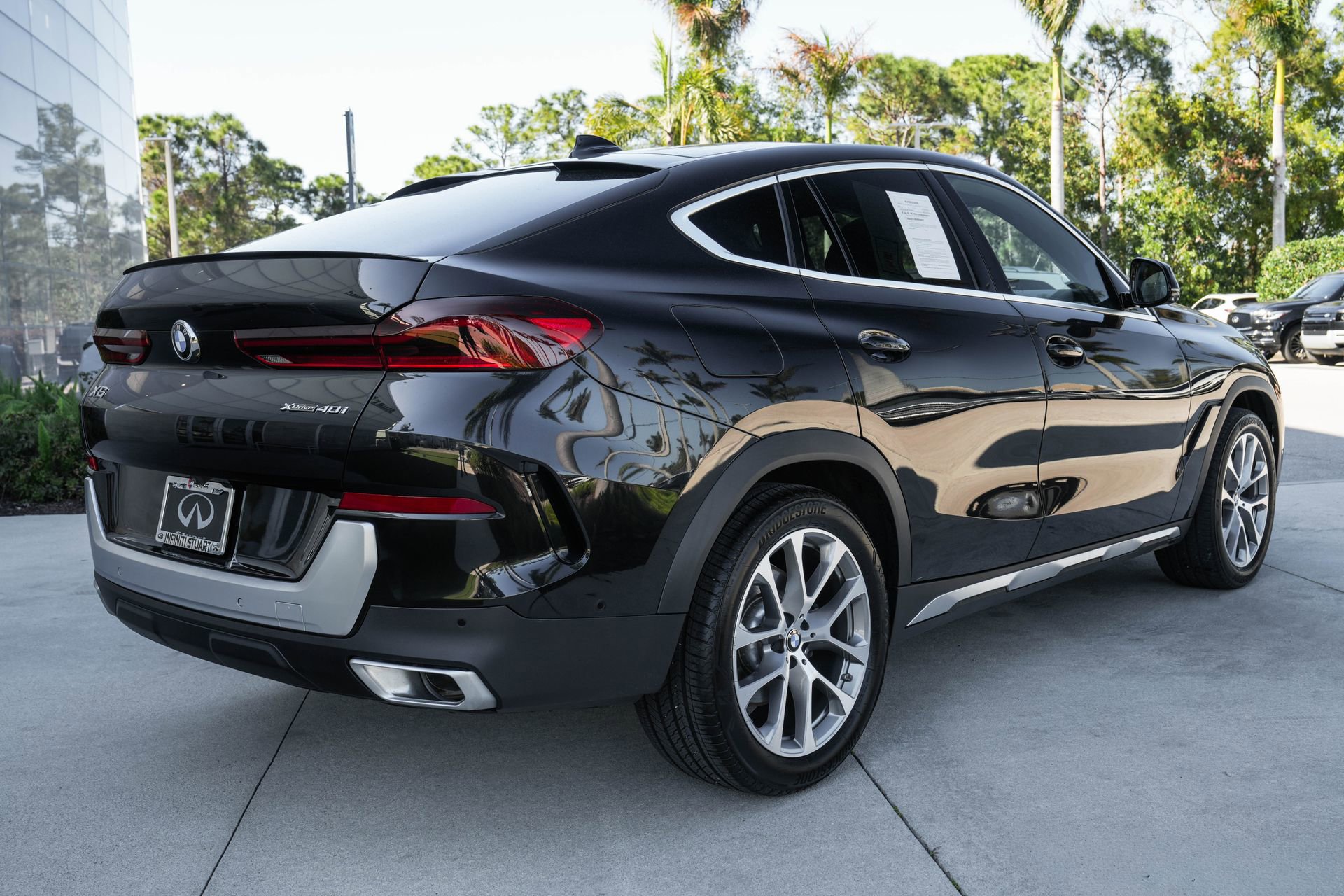 Used 2023 BMW X6 xDrive40i w/ Climate Comfort Package image 26