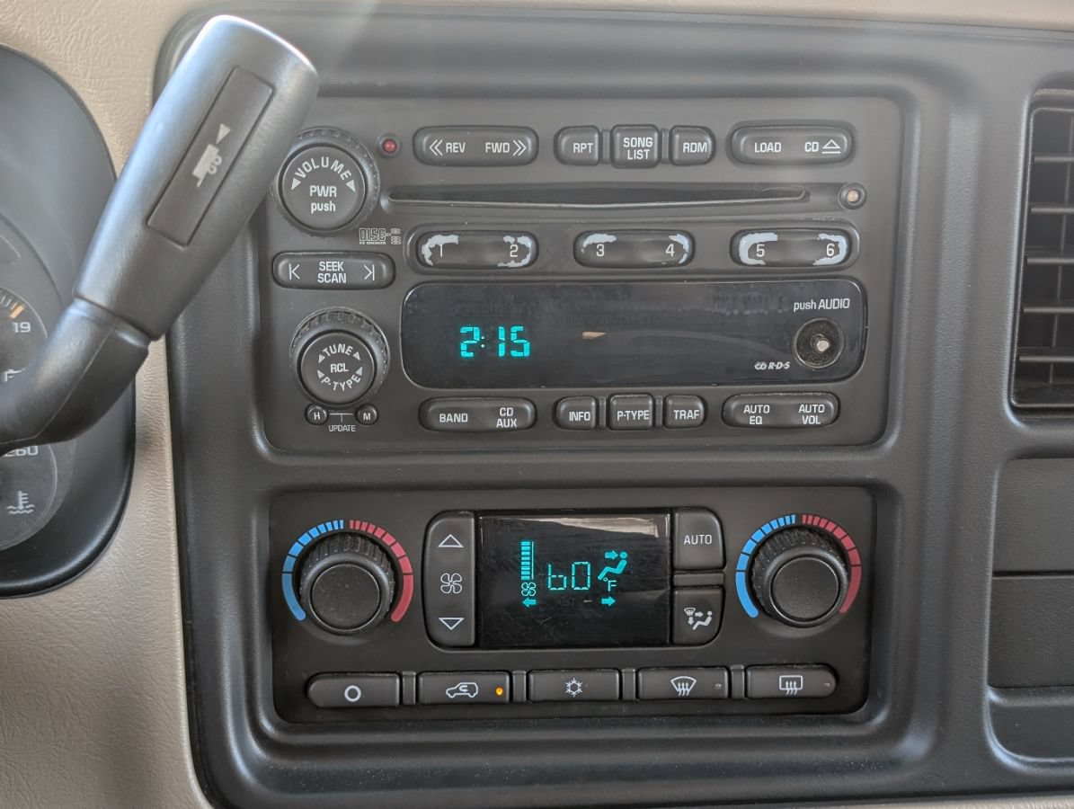 Used 2003 Chevrolet Avalanche 2WD image 22