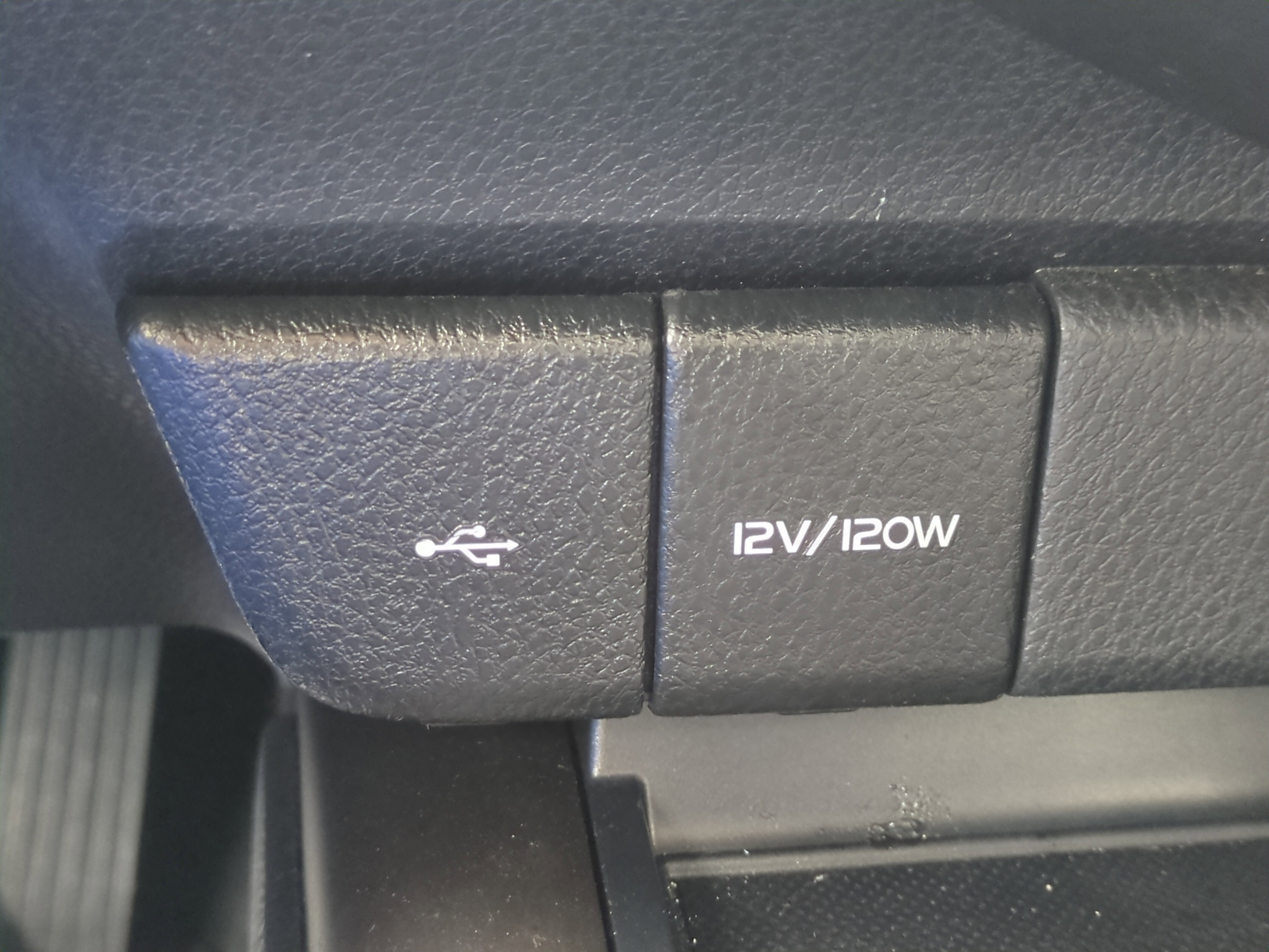 Used 2023 Toyota Camry SE image 23