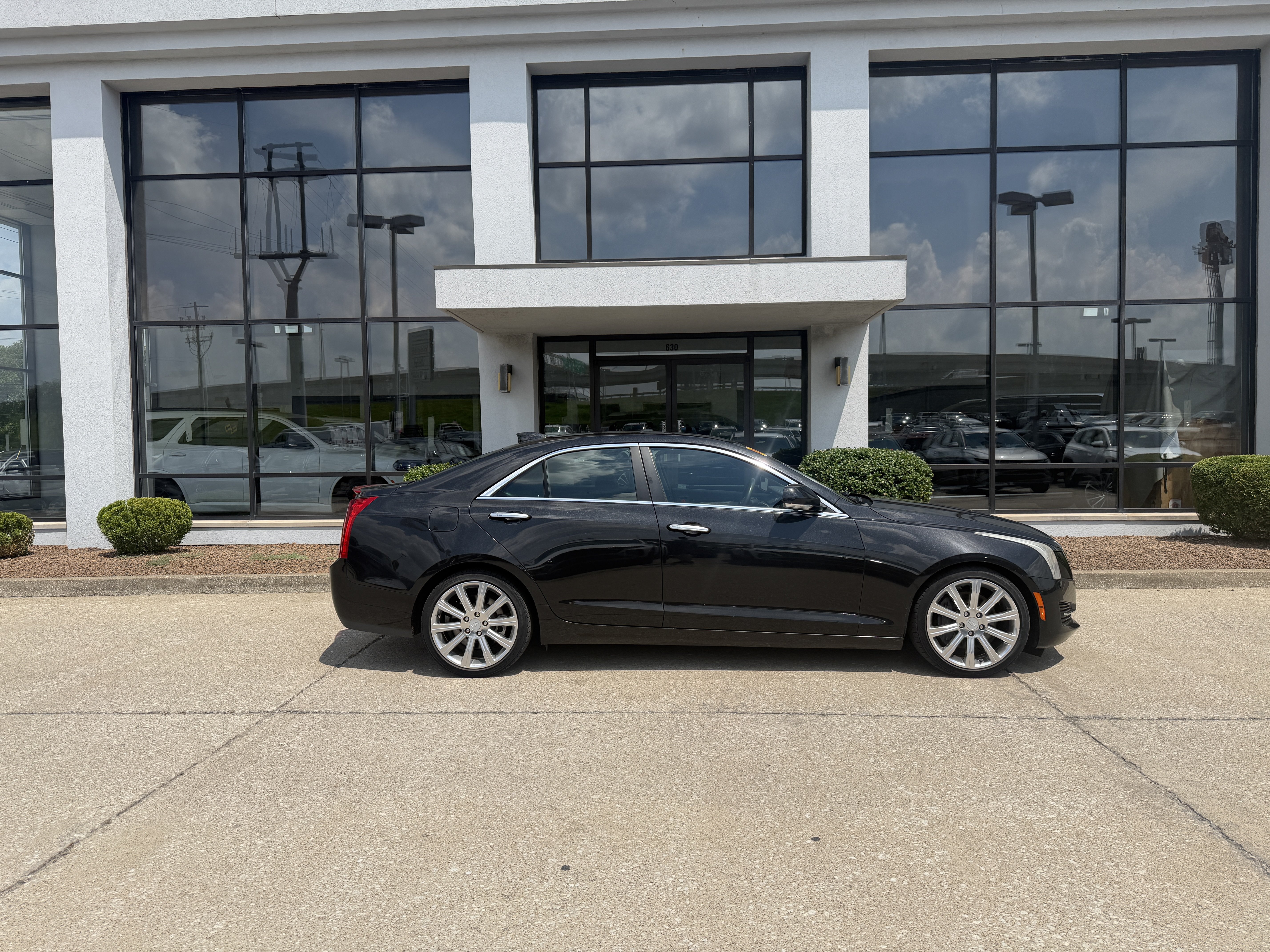 Used 2015 Cadillac ATS Luxury w/ Sun And Sound Package RWD image 3
