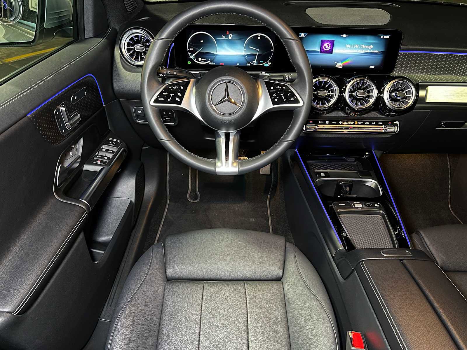 Certified 2025 Mercedes-Benz GLB 250 4MATIC image 44