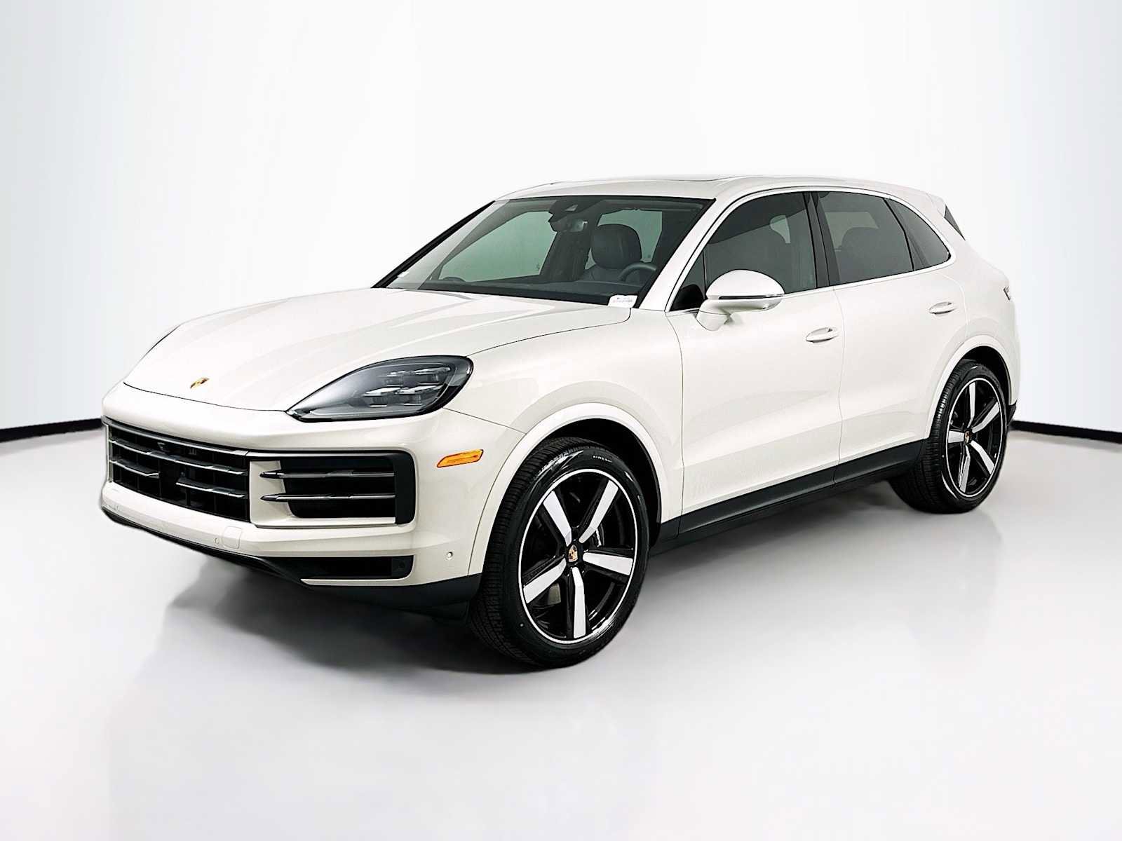 New 2025 Porsche Cayenne image 1