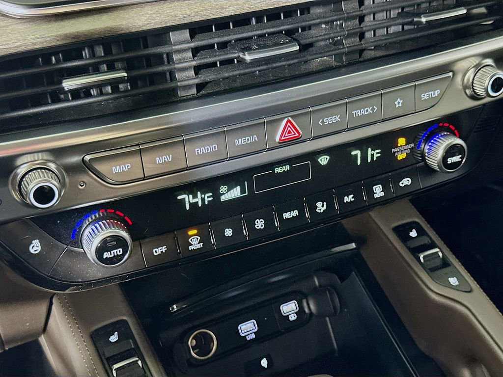 Used 2022 Kia Telluride SX w/ Nightfall Edition Package image 27