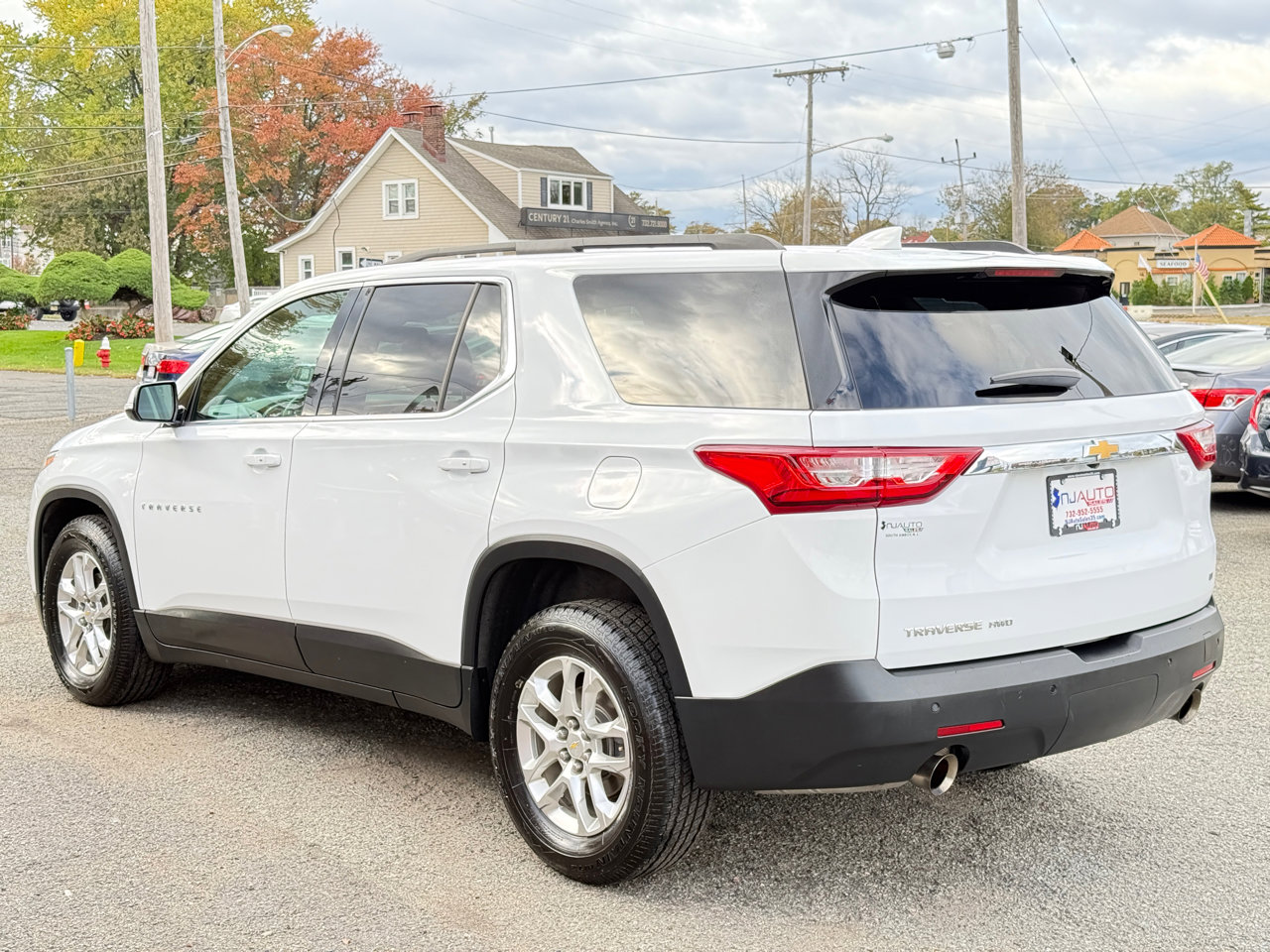 Used 2019 Chevrolet Traverse LT image 6
