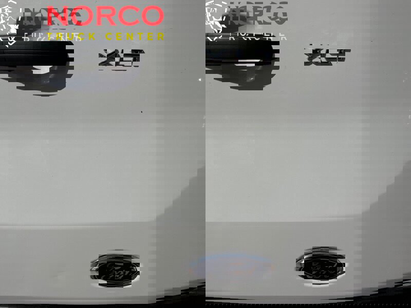 Used 2017 Ford Transit 350 XLT RWD image 13