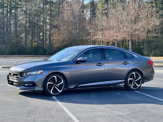 Used 2019 Honda Accord Sport image 2