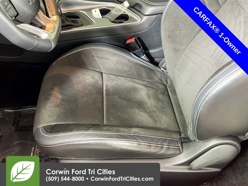 Used 2016 Dodge Challenger SRT Hellcat image 22