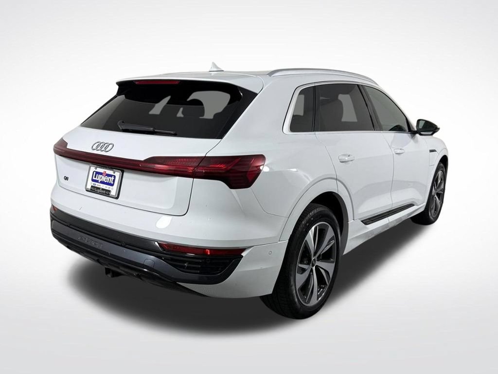 Used 2024 Audi Q8 e-tron Premium Plus w/ Premium Plus Package AWD/4WD image 5