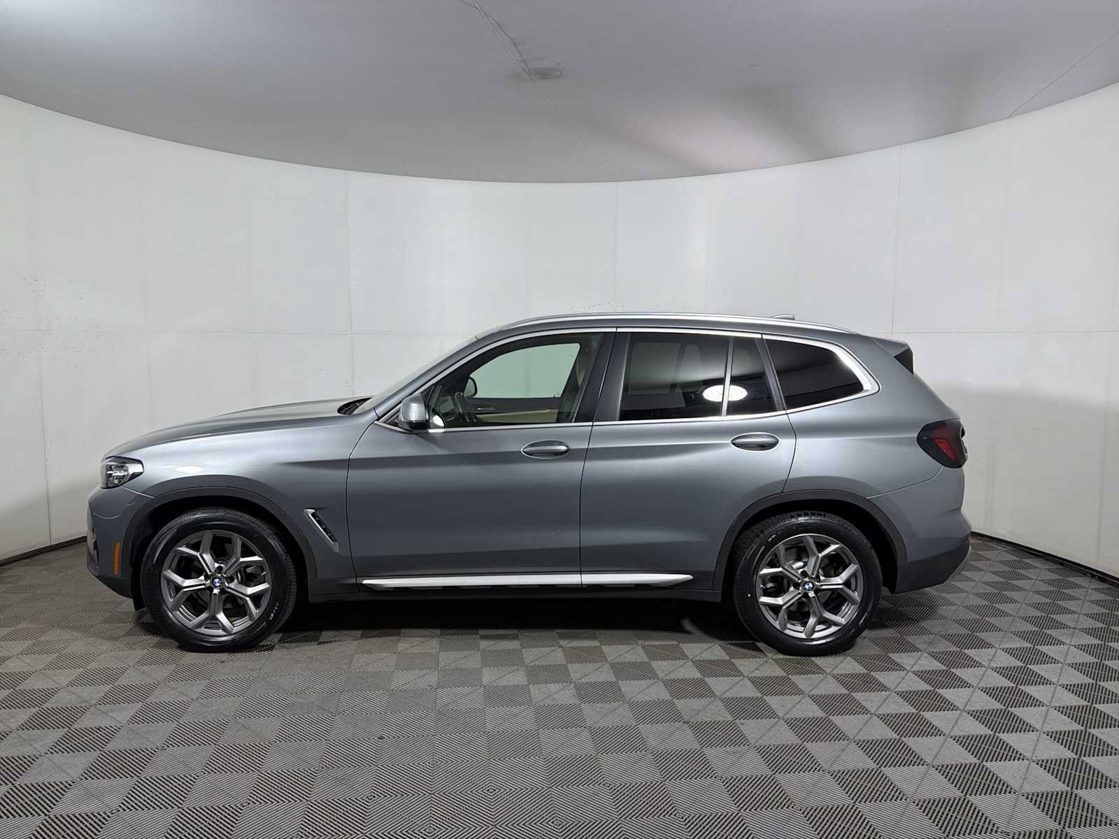 Certified 2024 BMW X3 xDrive30i w/ Convenience Package AWD/4WD image 4