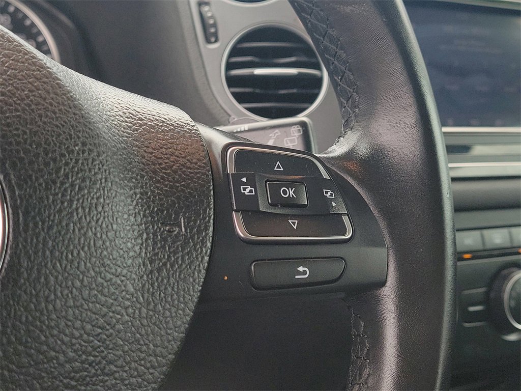 Used 2017 Volkswagen Tiguan Limited w/ Premium Package image 29
