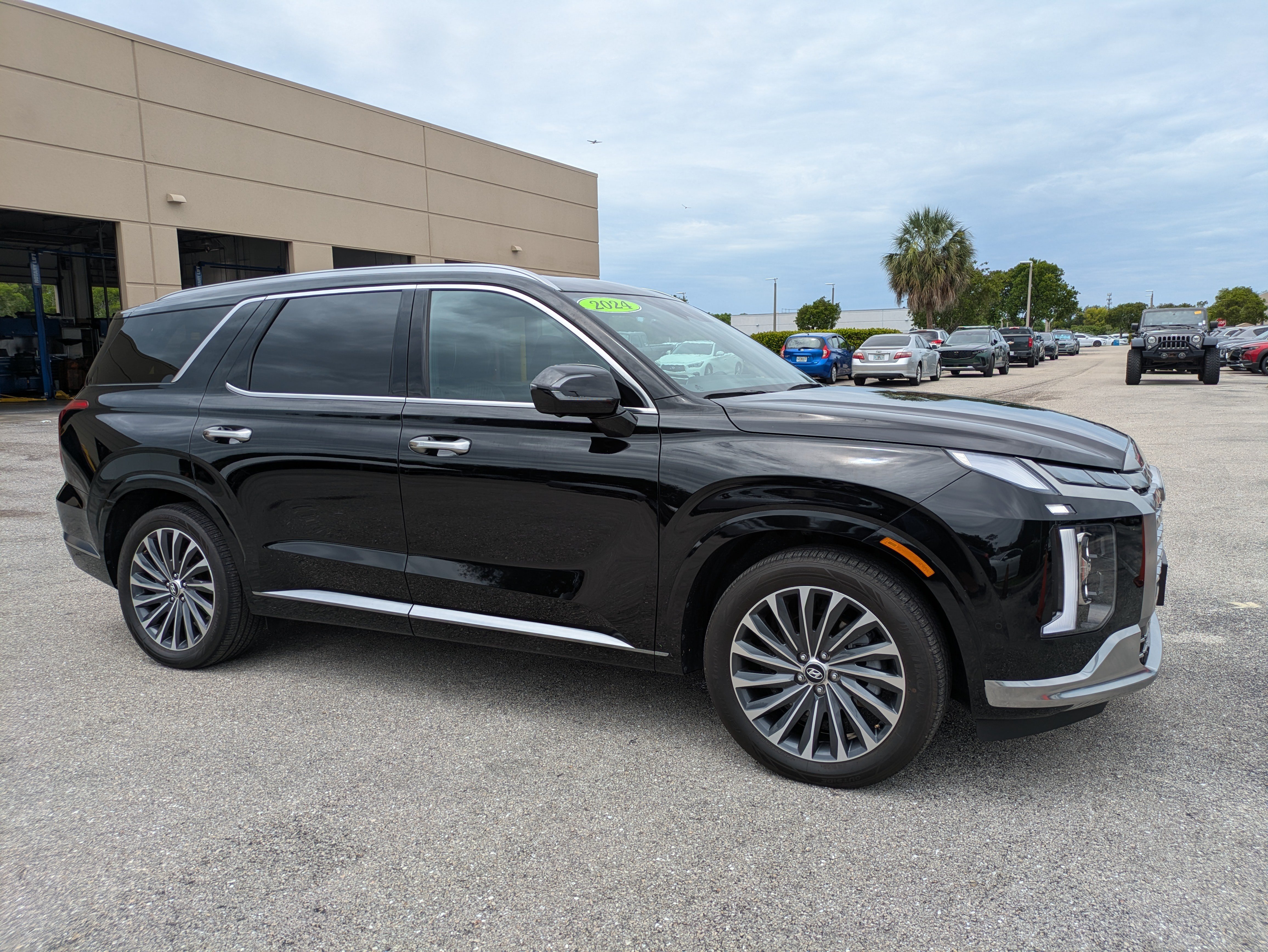Used 2024 Hyundai Palisade Calligraphy