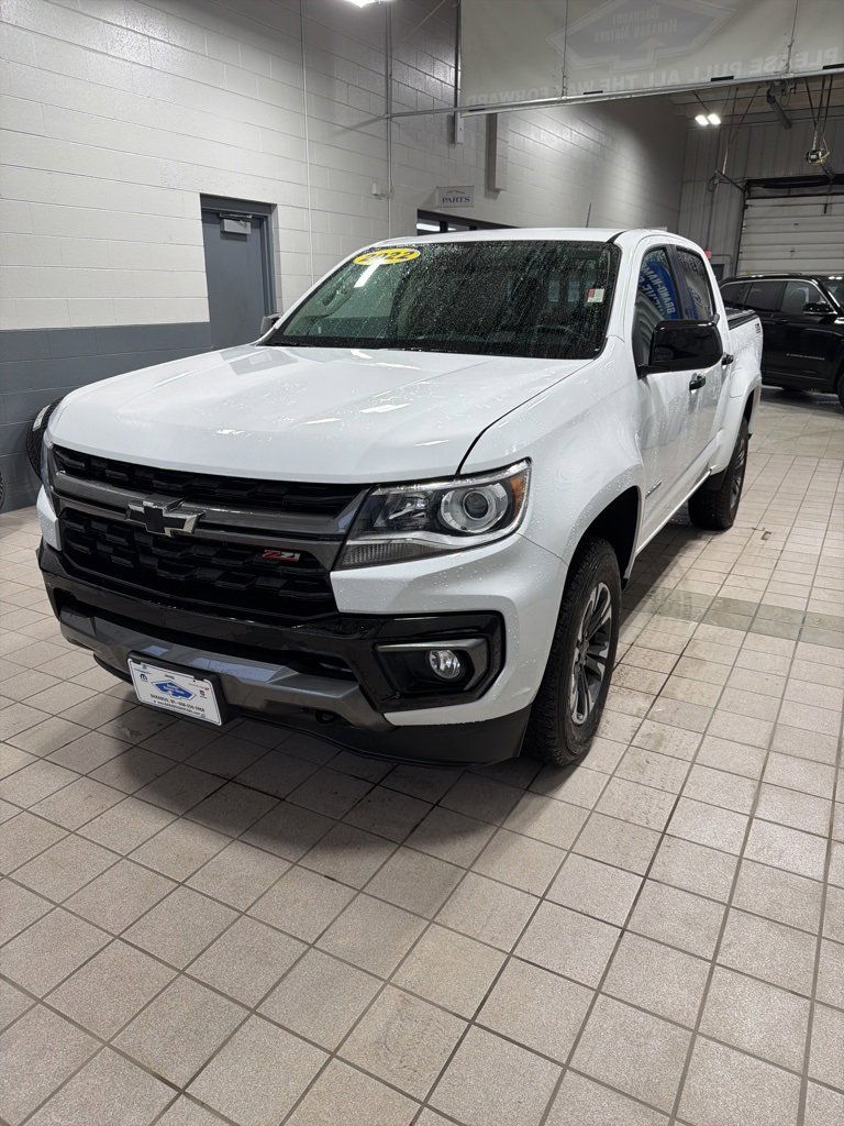 Used 2022 Chevrolet Colorado Z71 w/ Safety Package image 4