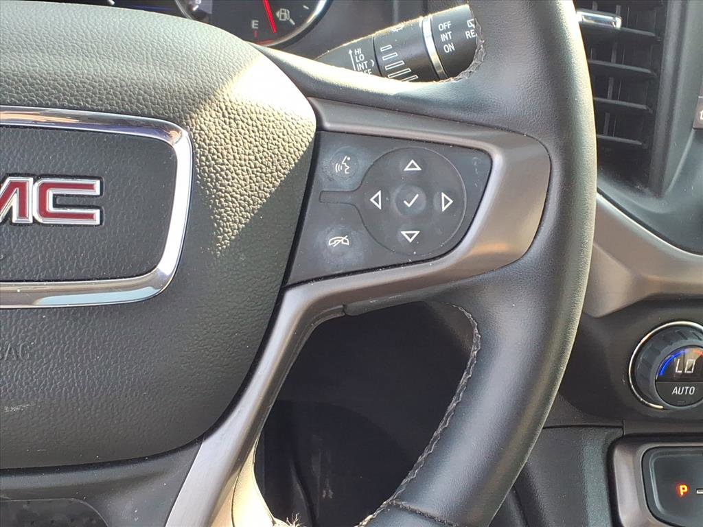 Used 2023 GMC Acadia AT4 w/ Technology Package image 18