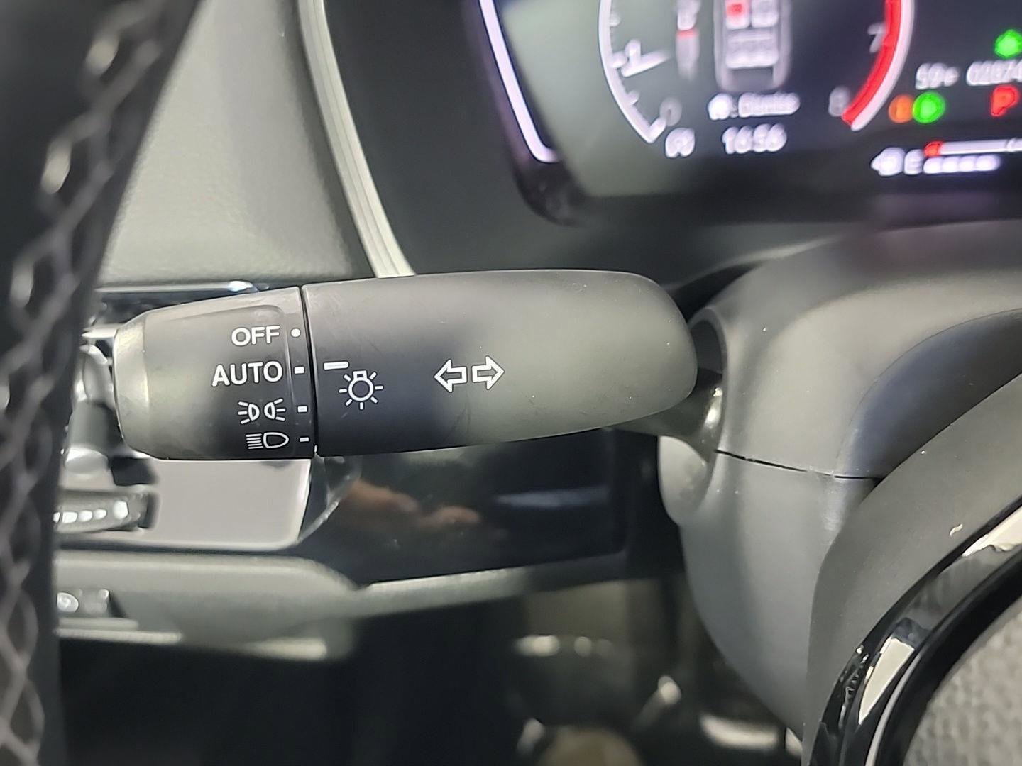 Certified 2024 Honda Civic EX image 28