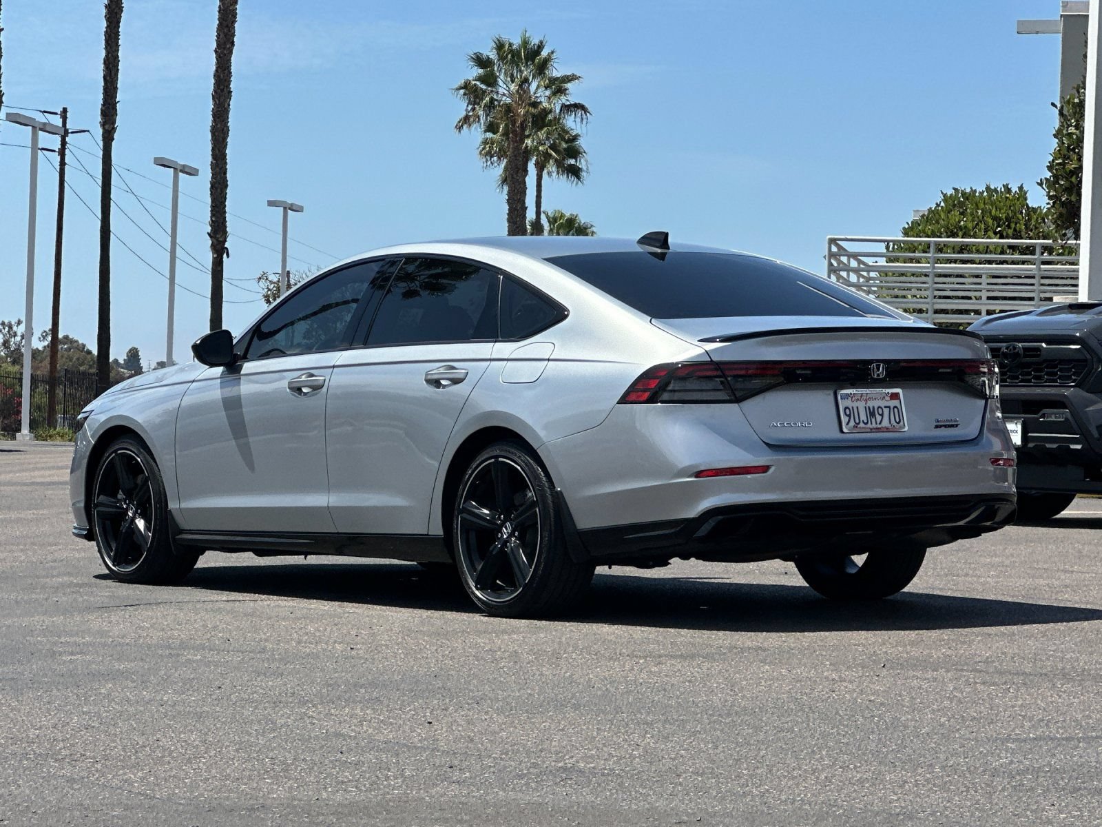 Used 2025 Honda Accord Sport image 3